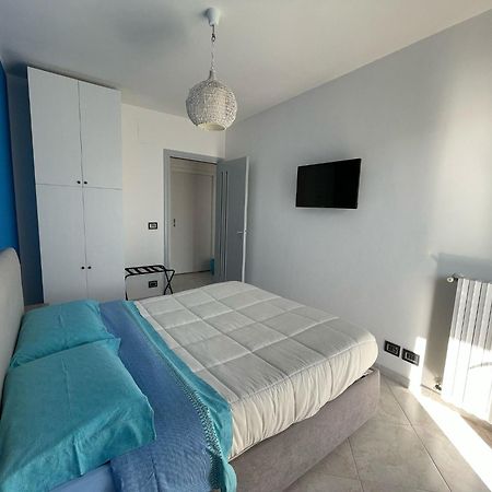 Hotel Wanderlust House à Bari Extérieur photo