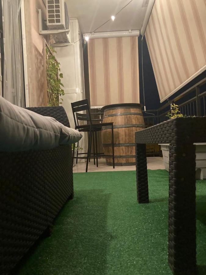 Hotel Wanderlust House à Bari Extérieur photo