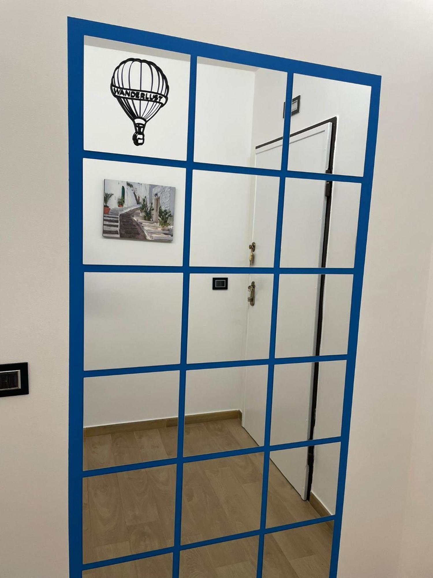 Hotel Wanderlust House à Bari Extérieur photo